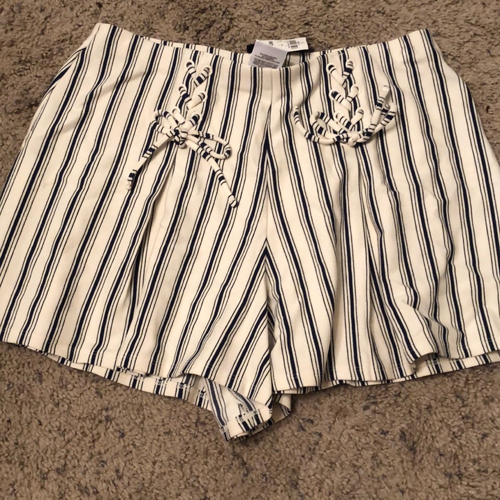 Express NWT striped shorts